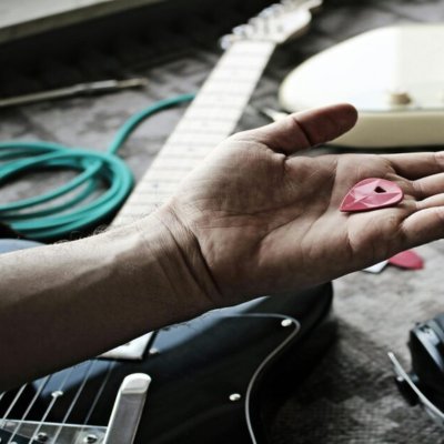 13 Essential Guitar Accessories You Always Need to Have