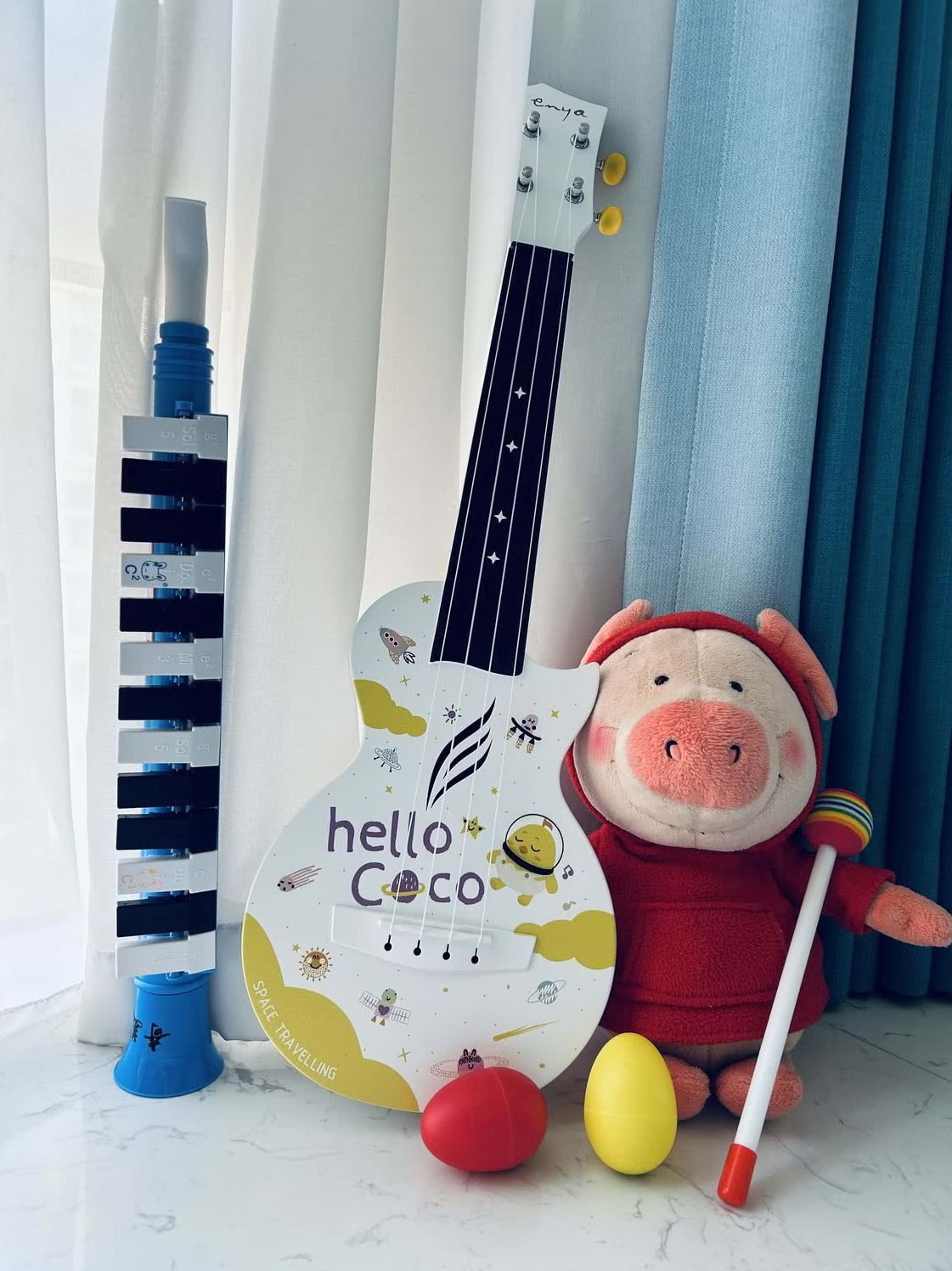 Unboxing the NEW Mini Coco Ukulele by Enya (with SURPRISING accessories!)